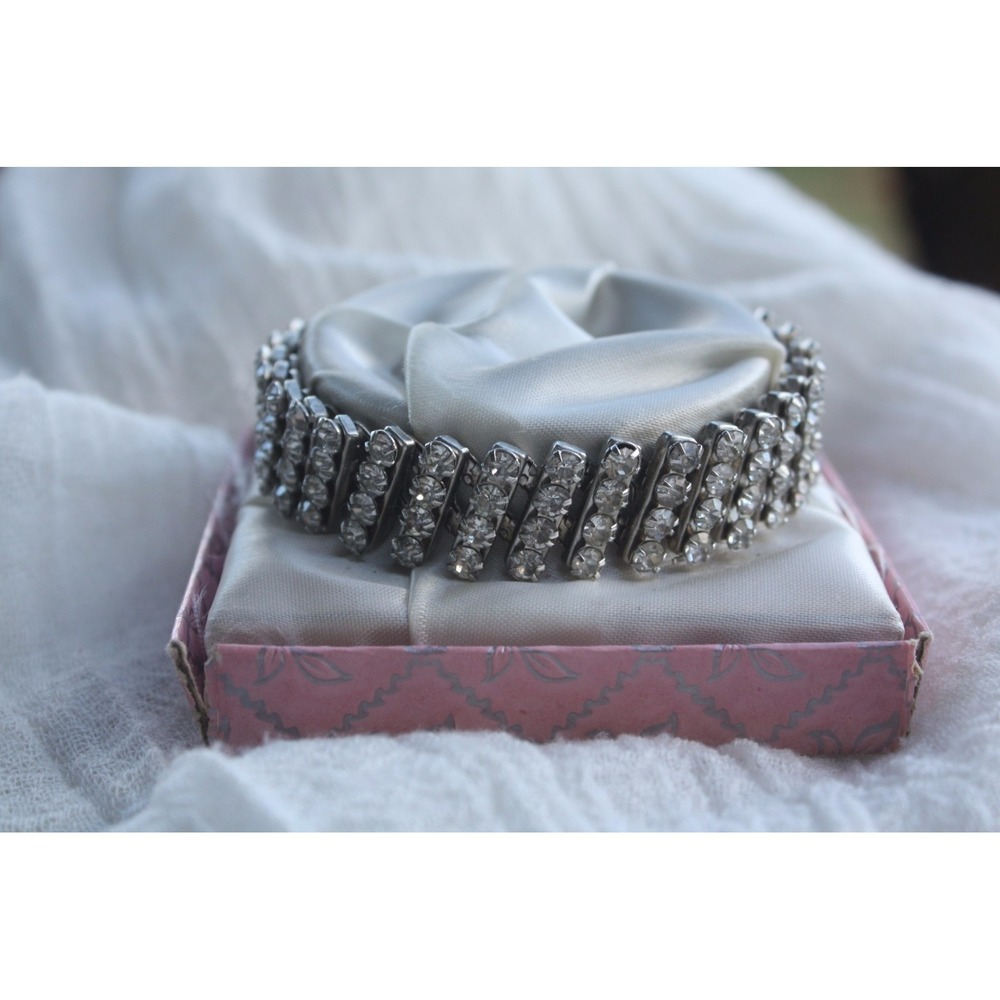 Vintage Four 4 Row  Rhinestone Sliver-tone Expansion Bracelet IN Orig Box